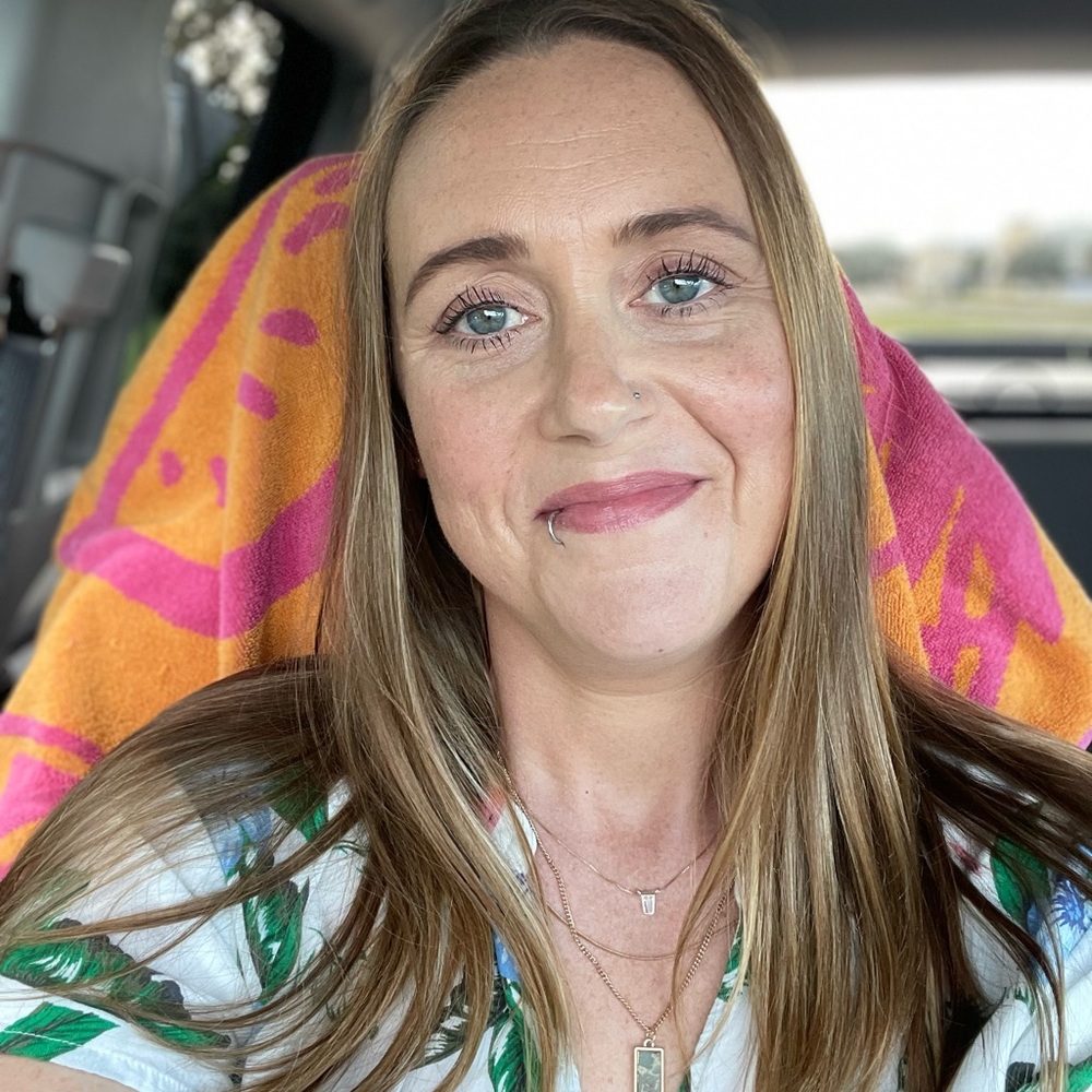 Meet your Posher, Nicole